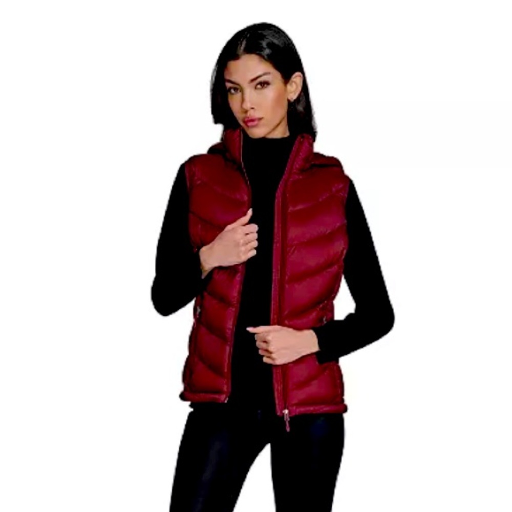 Charter Club NWT Packable Hooded Puffer Vest- Created for Macy’s - HOST PICK! 🏆